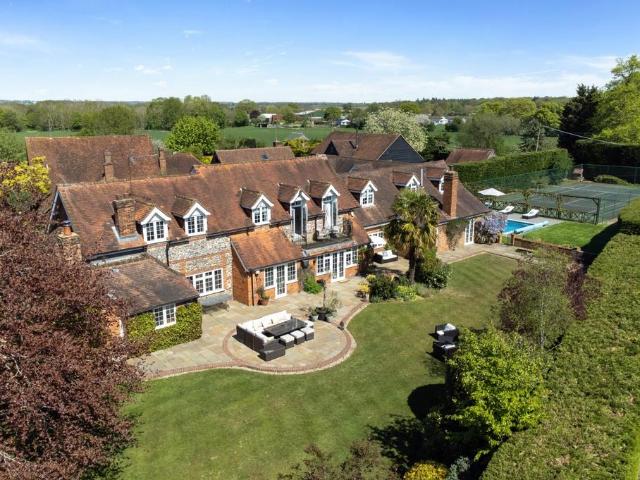 House for sale in Berghers Hill, Buckinghamshire