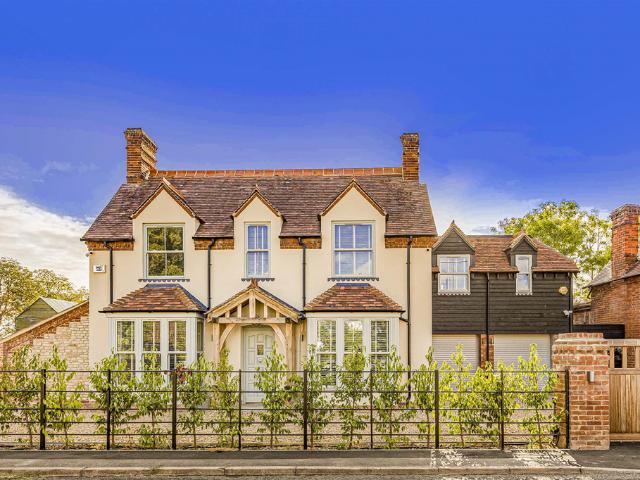 House for sale in Shillingford, Berrick Salome