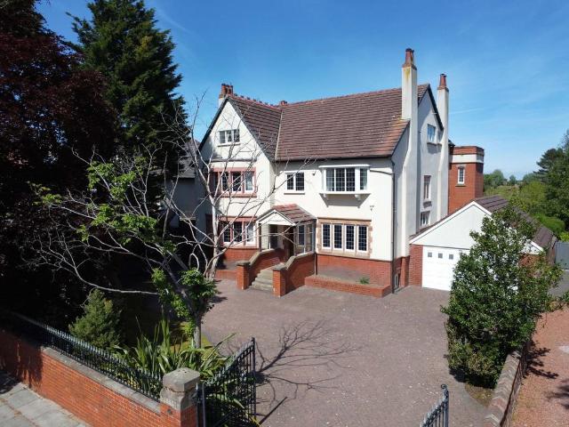 House for sale in Marshside, Southport