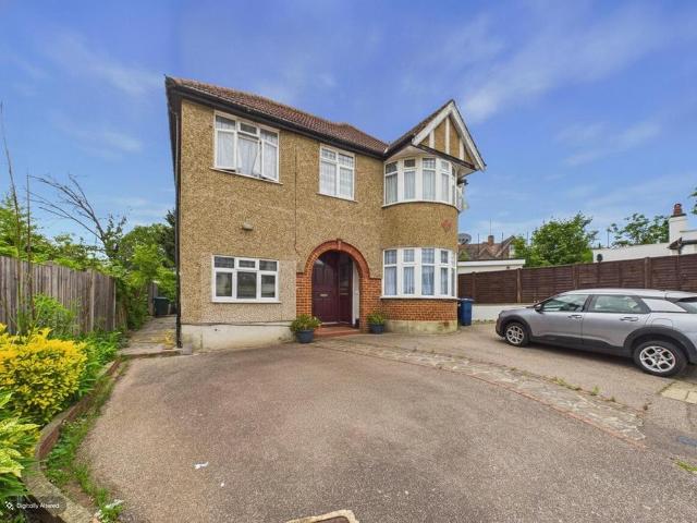 House for sale in Hendon, Greater London
