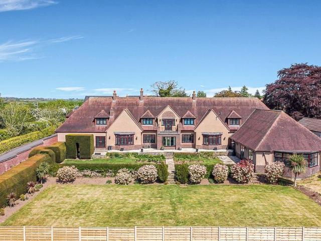 House for sale in Elmfield, Leicestershire