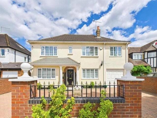 House for sale in Eastcote, Greater London