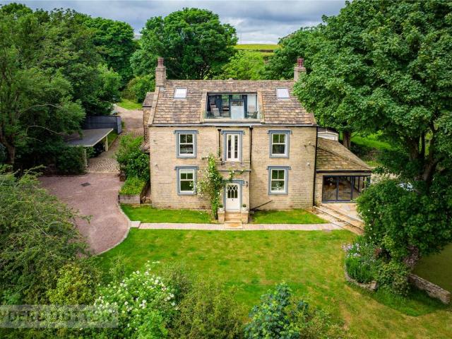 House for sale in Grotton, Oldham