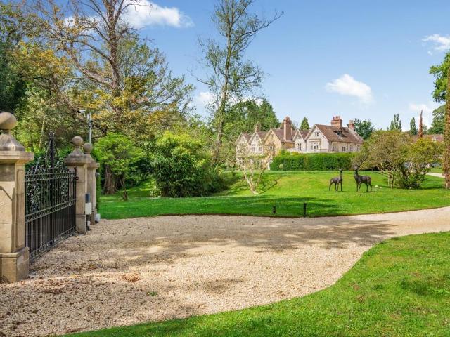 House for sale in Perryfields, West Sussex
