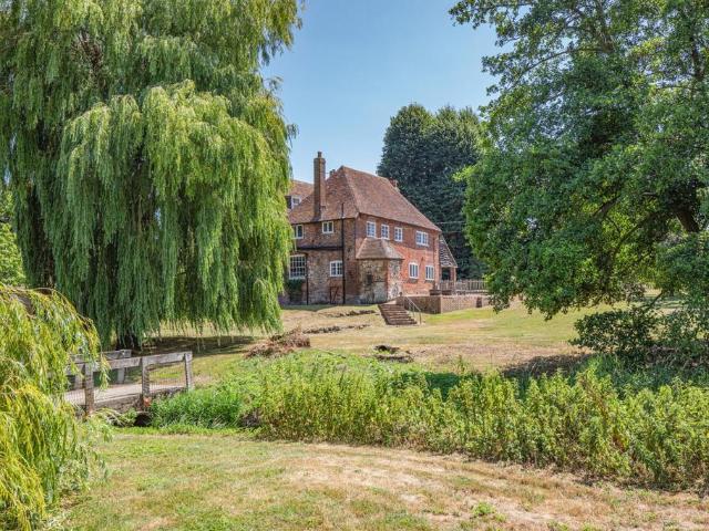 House for sale in Stuppington, The Bridge