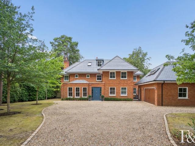 House for sale in Winkfield, Bracknell Forest