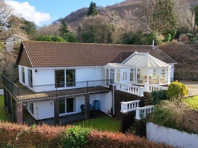 House for sale in Llanfoist Fawr, Govilon