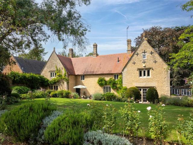 House for sale in Raunds