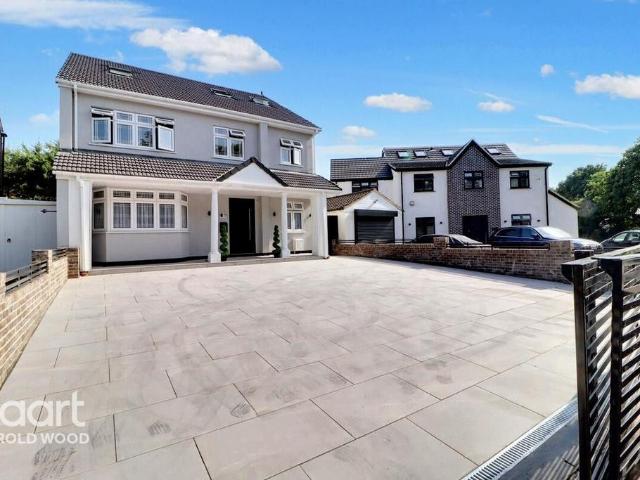 House for sale in Harold Wood, Greater London