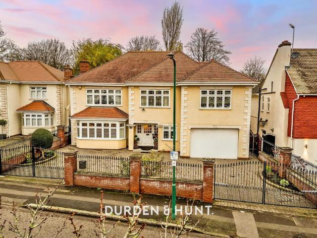 House for sale in Wanstead, Greater London
