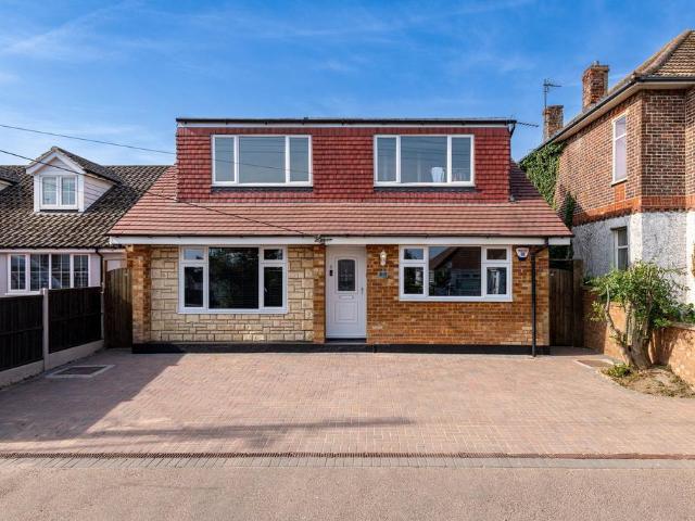 House for sale in Minster-on-Sea, Oad Street