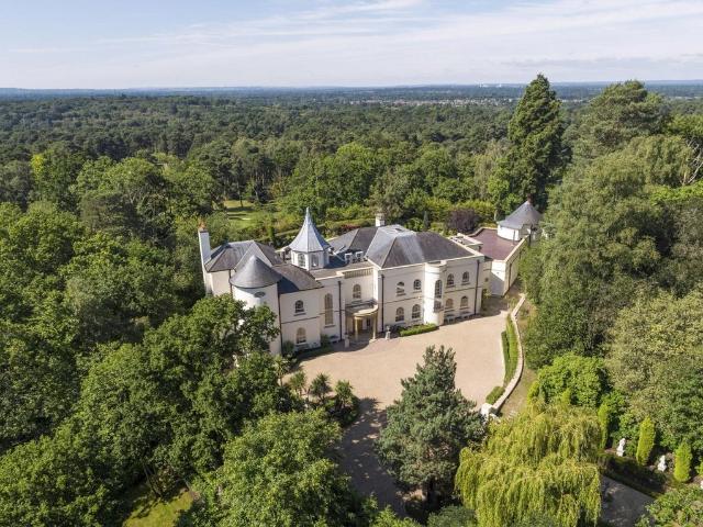 House for sale in Whiteley Village, Blackhills