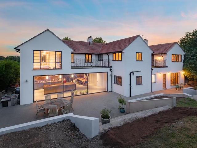 House for sale in London Borough of Croydon, Purley