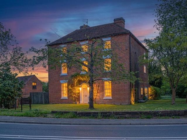 House for sale in Knowle, West Midlands