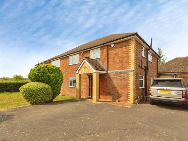 House for sale in Quarrendon, Buckinghamshire