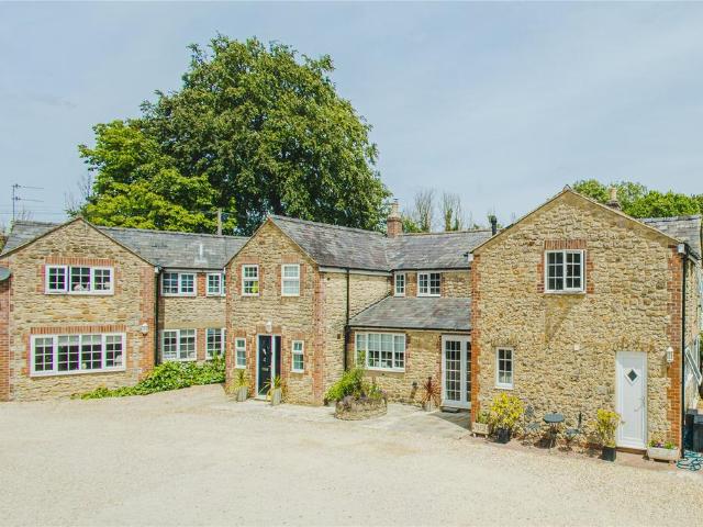 House for sale in Blunsdon, Broad Blunsdon