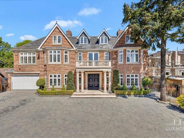 House for sale in Emerson Park, Greater London