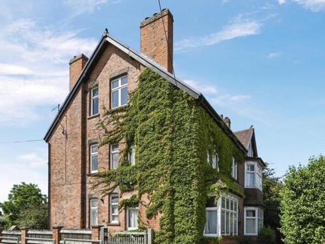 House for sale in Kedleston, East Midlands