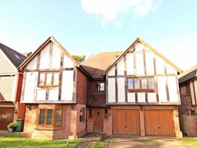 House for sale in Upchurch, Gillingham