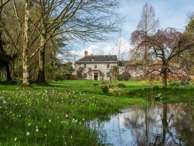 House for sale in Taunton, Somerset
