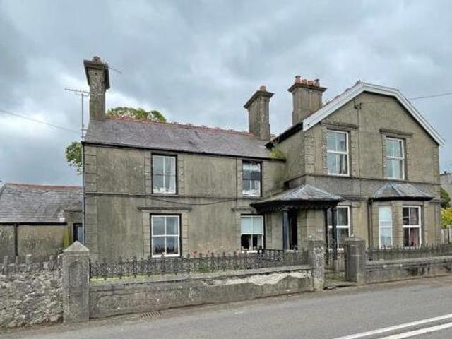 House for sale in Caernarfon, Wales