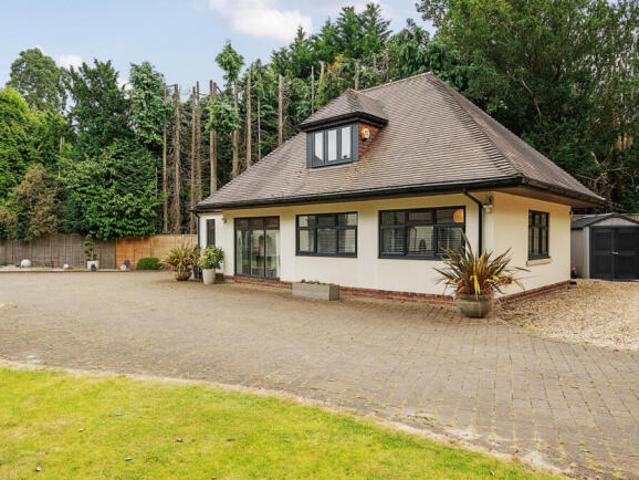 Farm for sale in Chilworth Old Village, Test Valley
