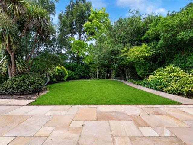 Farm for sale in Hampstead Garden Suburb, Greater London