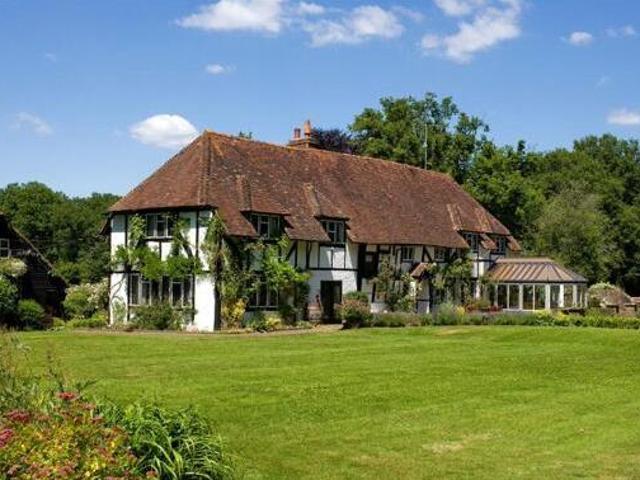 House for sale in Fole, Surrey