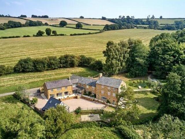 House for sale in Northamptonshire
