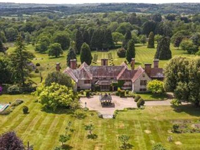 House for sale in Perryfields, West Sussex