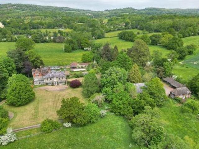 House for sale in The Butts, Kent