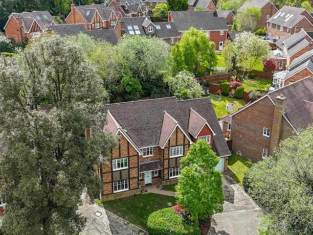 House for sale in Fleet, Hart