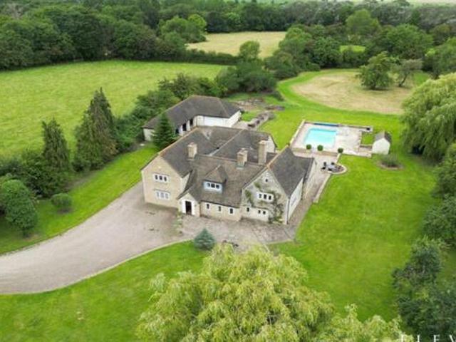 House for sale in Gloucester, Gloucestershire