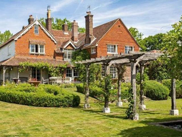 House for sale in Fole, Surrey