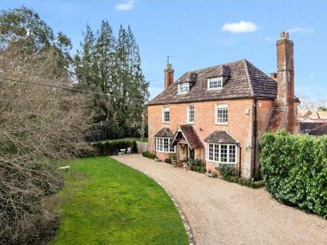 House for sale in Horsham, West Sussex