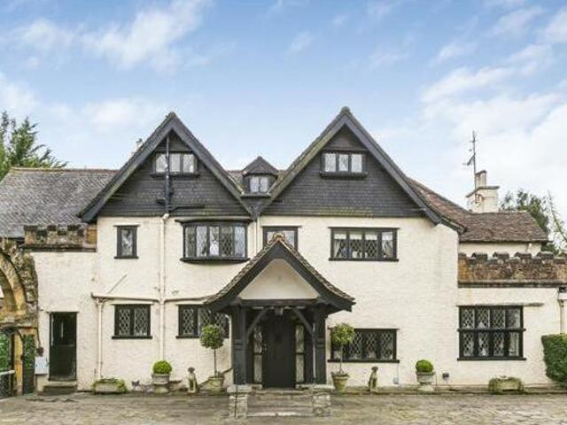 House for sale in North Watford, Hertfordshire