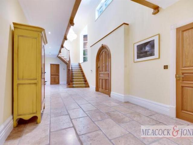 Farm for sale in Navestock Side