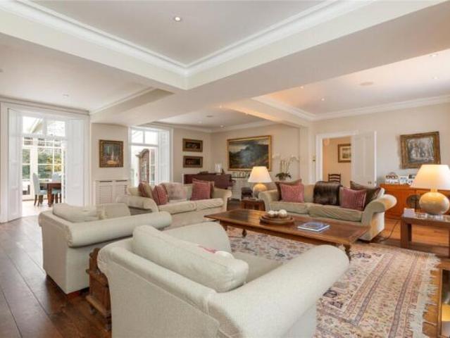 Farm for sale in Wimbledon, Greater London