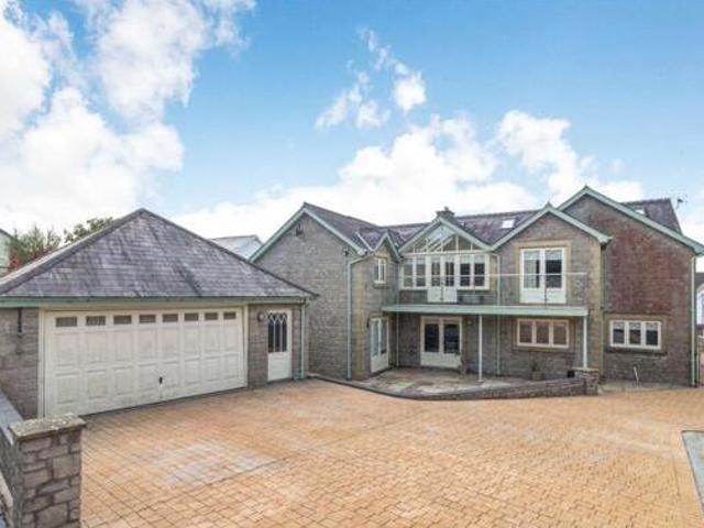 House for sale in Llanelli, Sir Gaerfyrddin / Carmarthenshire