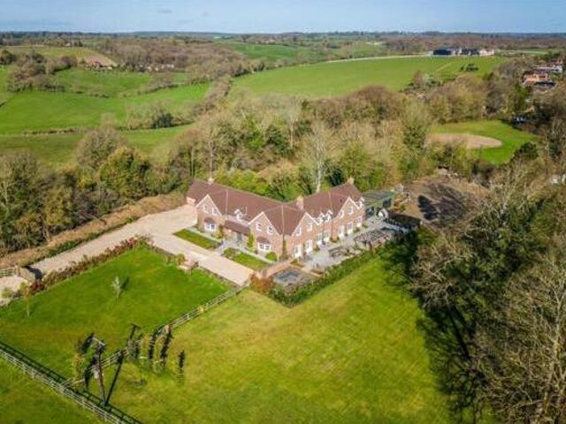House for sale in Lunnon, Buckinghamshire