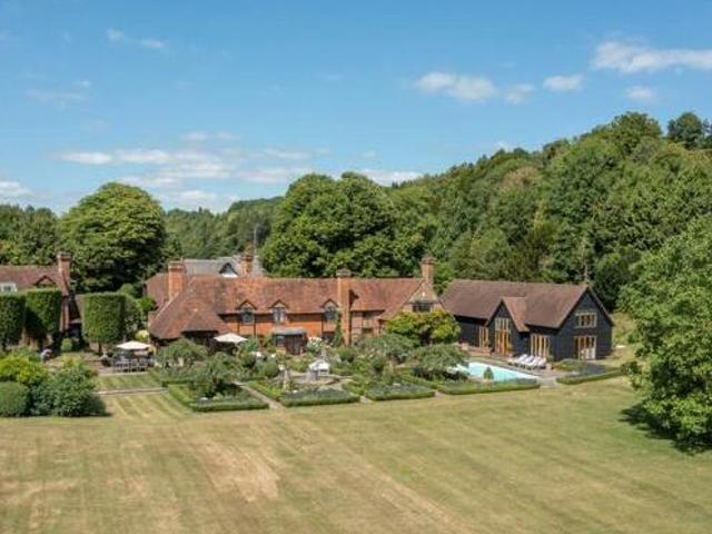 House for sale in Lunnon, Buckinghamshire