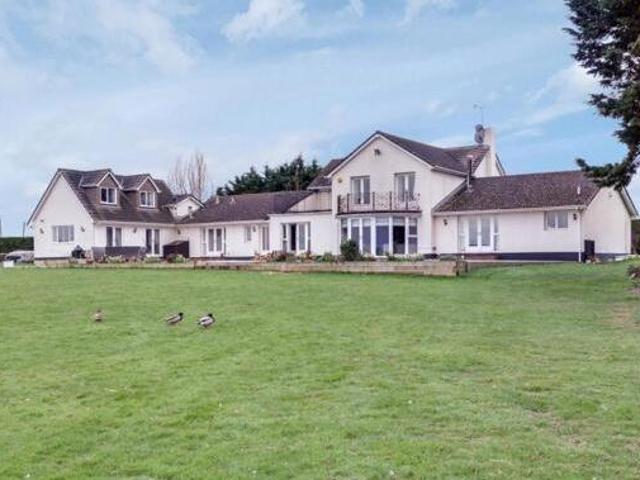 House for sale in Oad Street, Kent
