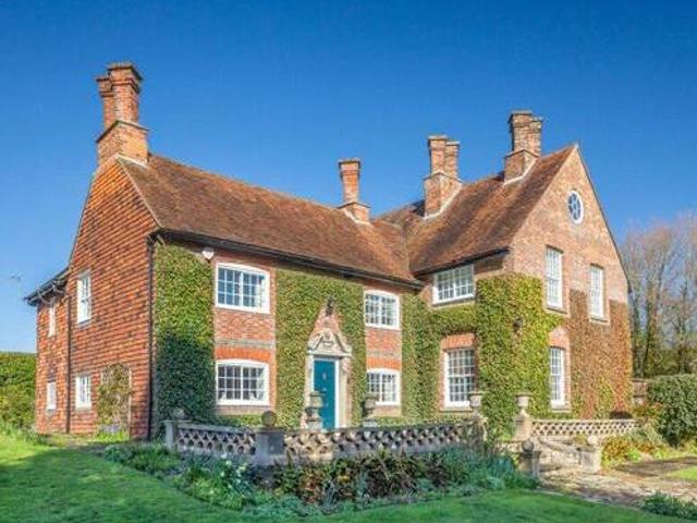 House for sale in Barton Stacey, Hampshire