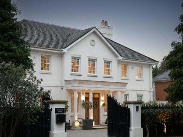 House for sale in Lyons, Greater London