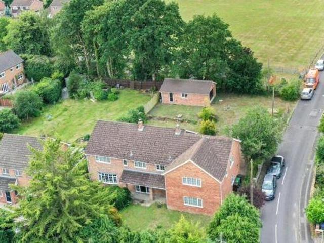 House for sale in Tadley, Priest Down