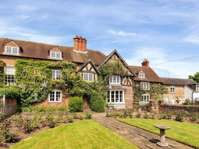 House for sale in Lyons, Greater London