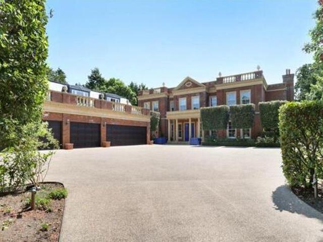 House for sale in Weybridge, Elmbridge