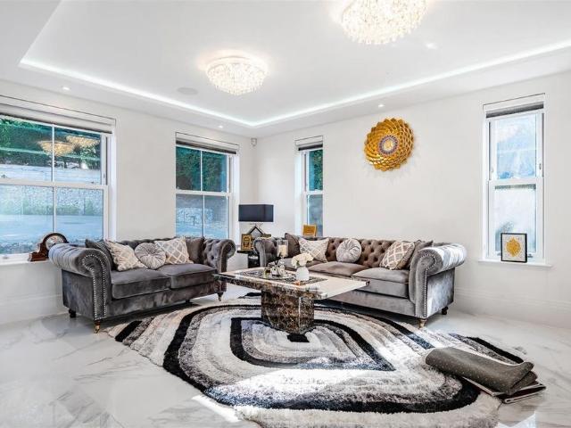 House for rent in Red Hill, Surrey