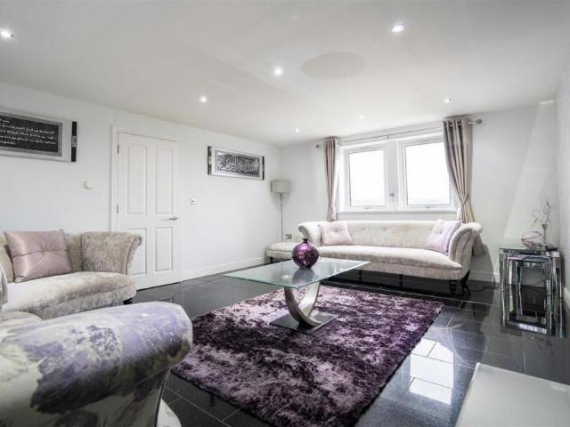 House for rent in Howden Clough, Batley