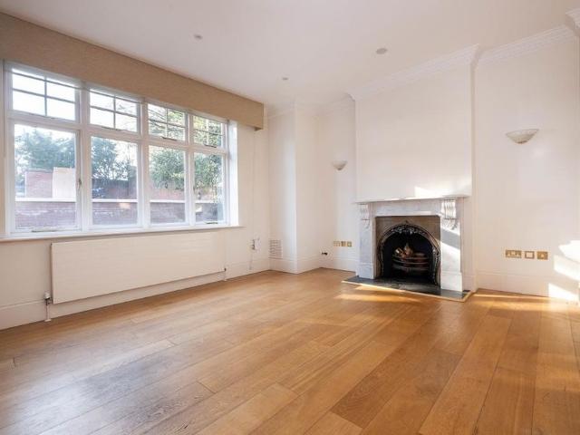 House for rent in Kingston Vale, Greater London